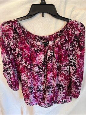 White House Black Market Pink Floral Peasant Blouse
